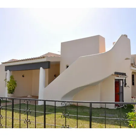 Portuguese Rustic Style With Private Pool *